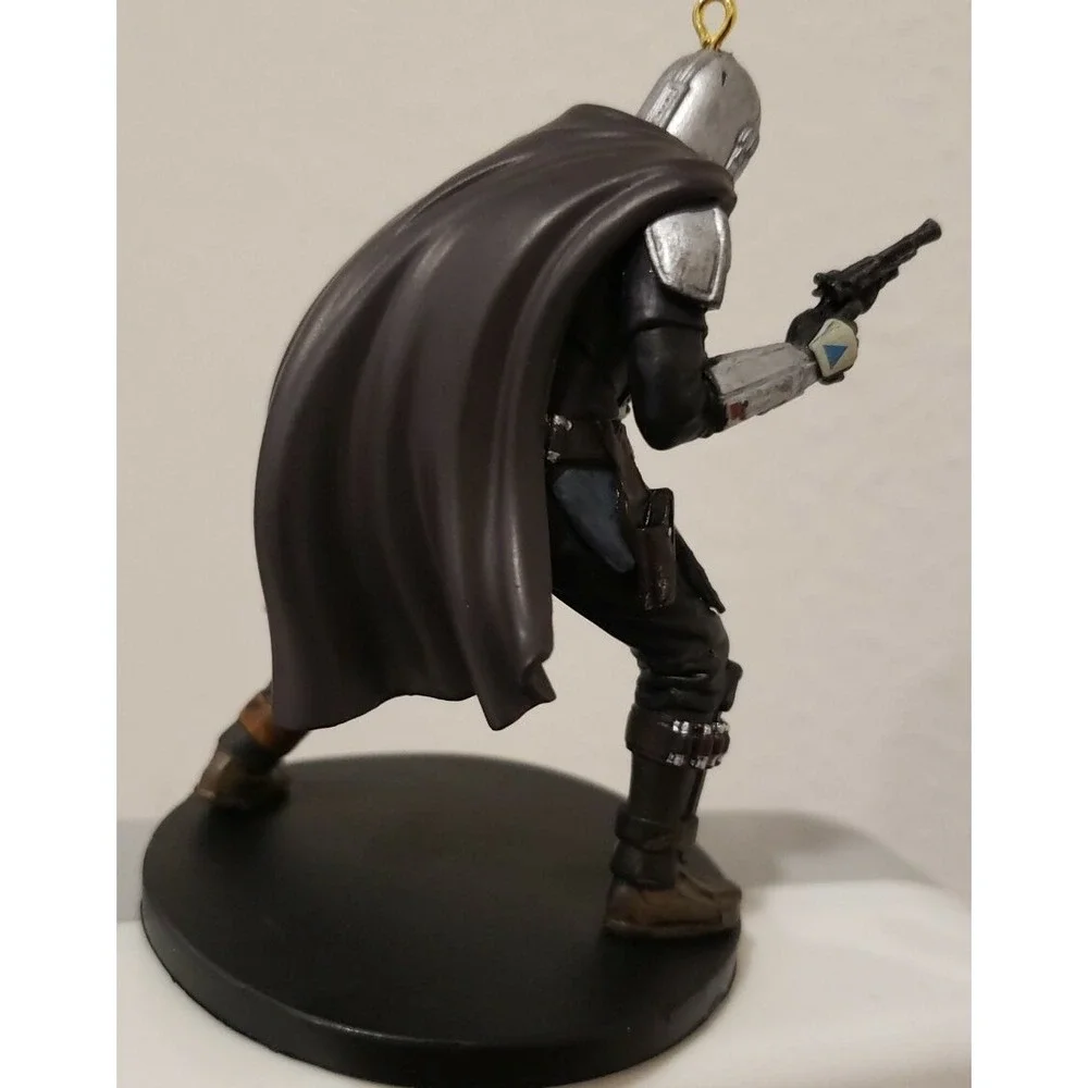 MANDO STAR WARS THE‎ MANDALORIAN Figurine Holiday Christmas Tree Ornament C-16
